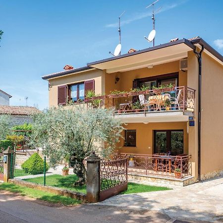 Stunning Apartment In Umag With Wifi エクステリア 写真